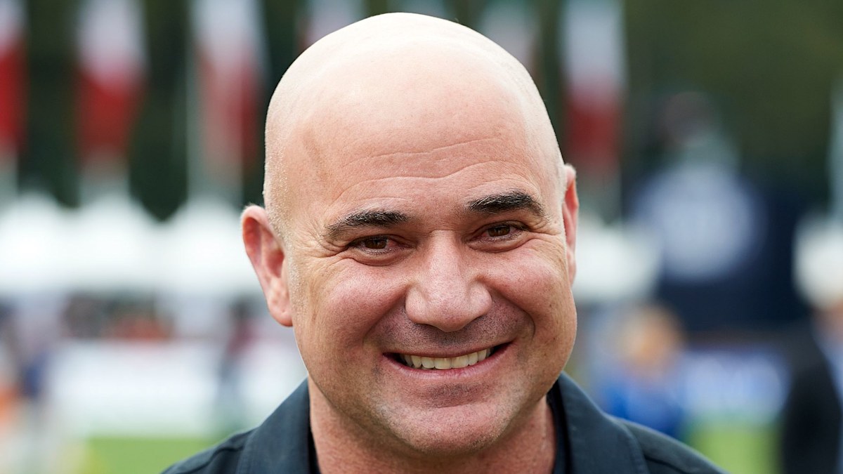 Agassi Ungkap Foto Keluarga, Reaksi Steffi Graf?