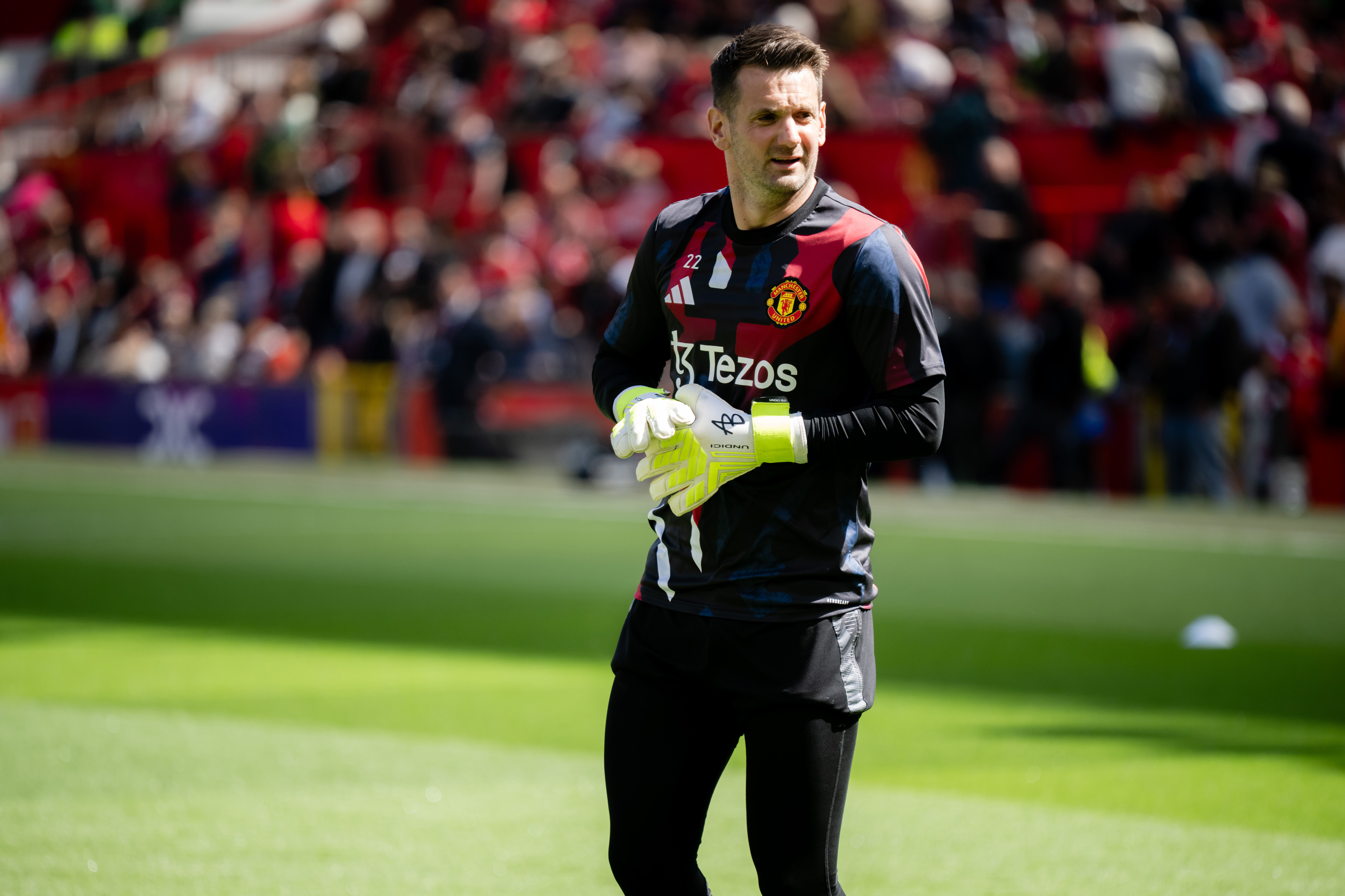 Man Utd Star: Contract Talks Take Unexpected Turn