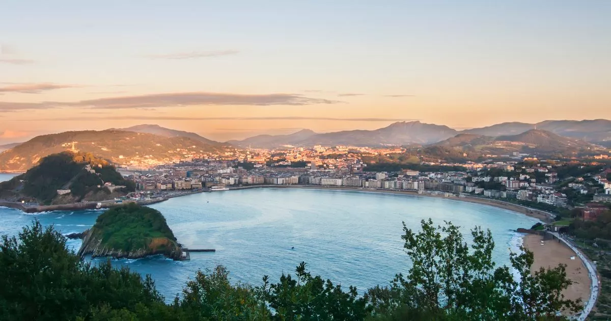 Spain Storm Warning: UK Tourists Beware Rain, Thunder