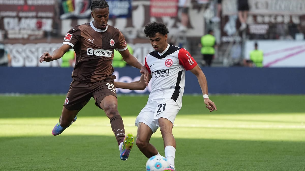 St. Pauli Rettet Sich Mit Remis In Frankfurt